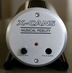 916316-musical-fidelity-xcans-tube-headphone-amp.jpg