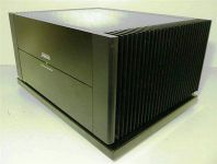 ampli de puissance meridian 557