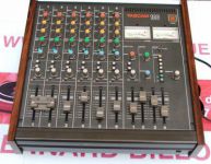 table de mixage TASCAM M 106